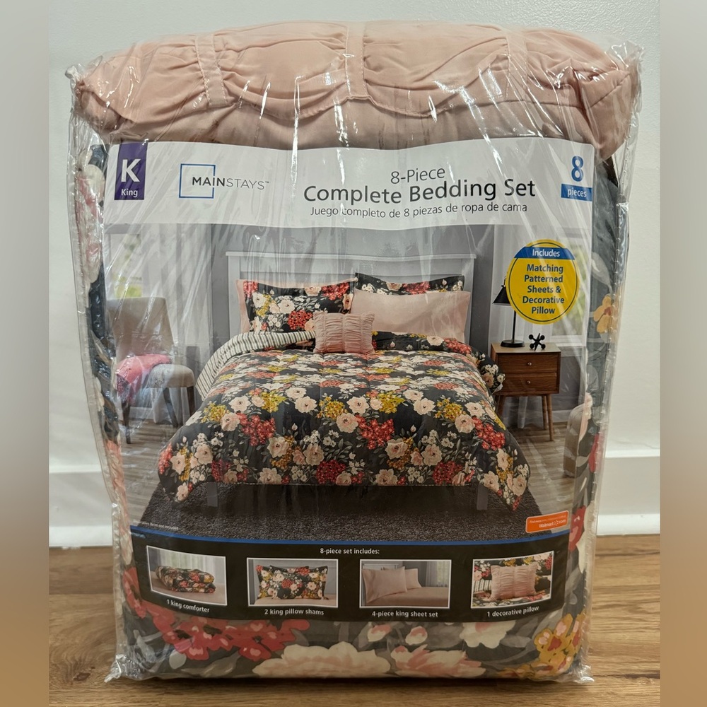 NWT Floral King Comforter Set